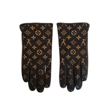  DaCée Designs Louis Vuitton Gloves - GL62